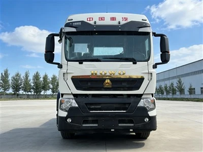 HOWO TX 6×4 trekkervrachtwagen
